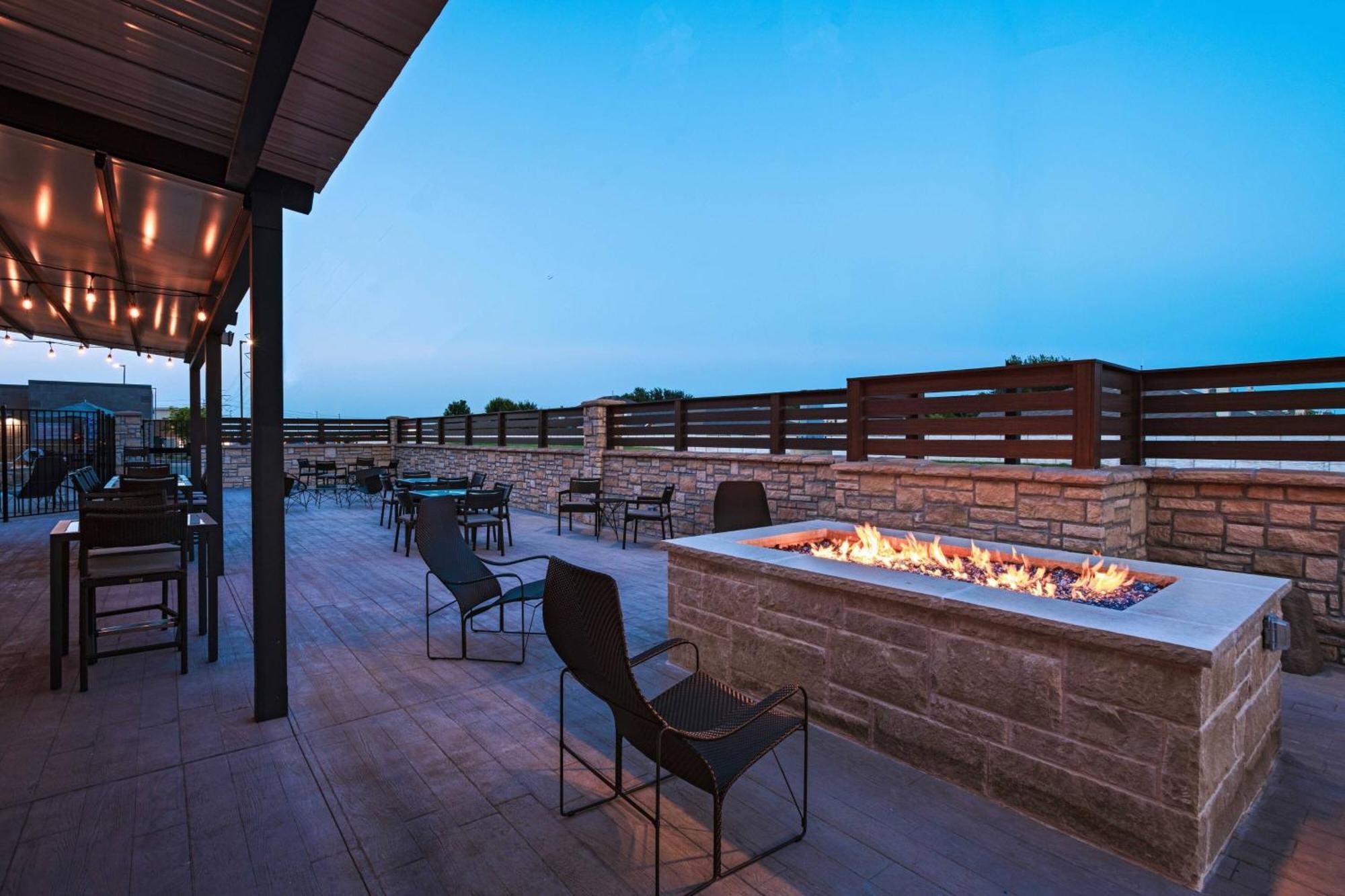 Courtyard Dallas Grand Prairie Exteriér fotografie